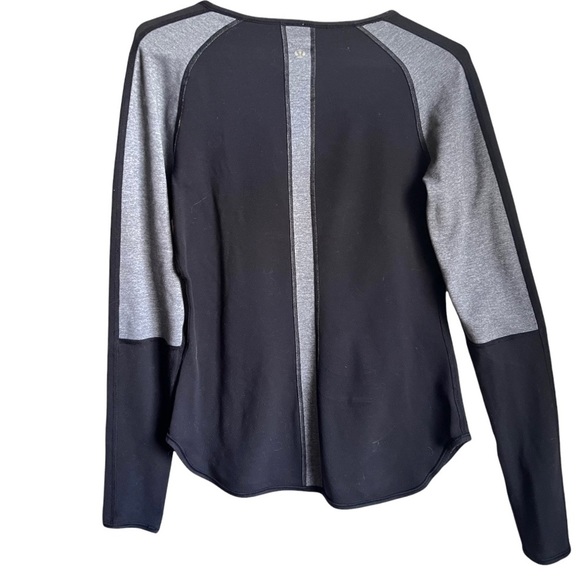 Lululemon shirt long sleeve gray black stretch 6 top soft - Picture 3 of 3